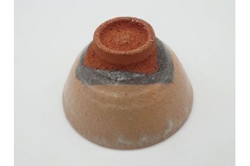 赤瀬清泉　萩　優しい色合いで和の雰囲気を醸し出す茶碗(抹茶碗、茶道具、茶器、和食器、共箱付き)(R-074871)