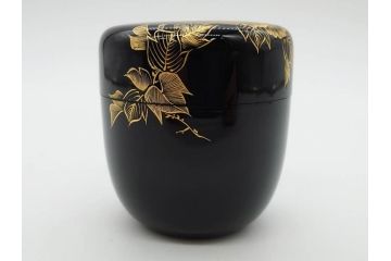 蒔絵　螺鈿　それぞれのデザインが美しく和の雰囲気を引き立てる棗3個セット(秋草、大棗、牡丹、春の野、寸切、荒井喜峰、茶道具、茶筒、茶器、漆器、共箱付き)(R-074873)