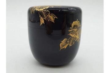 蒔絵　螺鈿　それぞれのデザインが美しく和の雰囲気を引き立てる棗3個セット(秋草、大棗、牡丹、春の野、寸切、荒井喜峰、茶道具、茶筒、茶器、漆器、共箱付き)(R-074873)
