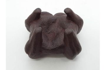 釜師　畠春斎　蟹　蓋置　鉄製　約274g(茶道具、茶器、煎茶道具、かに、カニ、共箱付き)(R-074874)