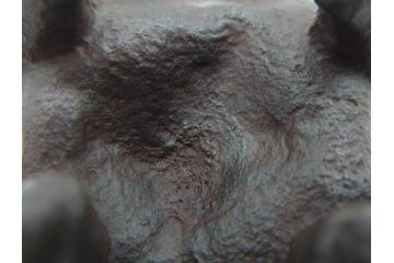 釜師　畠春斎　蟹　蓋置　鉄製　約274g(茶道具、茶器、煎茶道具、かに、カニ、共箱付き)(R-074874)