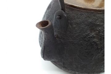 大正〜昭和初期　銀つまみ　重厚感のある佇まいが魅力の鉄瓶(湯沸、湯瓶、茶道具、茶器)(R-074875)