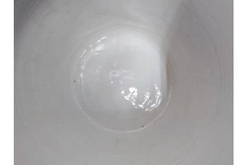 大正時代　色絵　窓絵　花唐草　鮮やかな色合いが空間のアクセントになる火鉢(十錦手、手あぶり、鉢カバー)(R-074878)