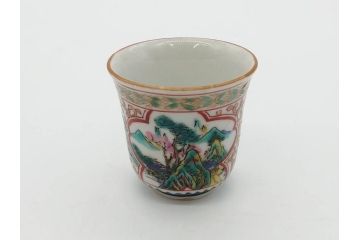 明治　九谷　花鳥風景　窓絵　唐草図　角福　中皿&小皿&ぐい呑み&そば猪口2客　丁寧に描かれた色絵が素敵な5点セット(蕎麦猪口、酒器、おちょこ、湯呑み、湯のみ、和皿、和食器)(R-074879)