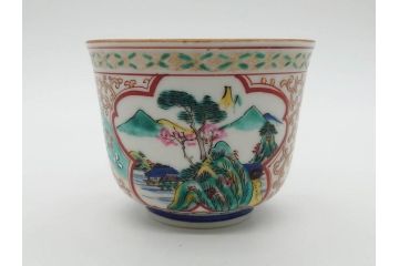 明治　九谷　花鳥風景　窓絵　唐草図　角福　中皿&小皿&ぐい呑み&そば猪口2客　丁寧に描かれた色絵が素敵な5点セット(蕎麦猪口、酒器、おちょこ、湯呑み、湯のみ、和皿、和食器)(R-074879)