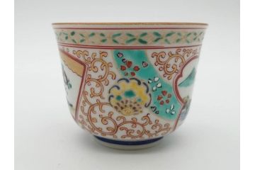 明治　九谷　花鳥風景　窓絵　唐草図　角福　中皿&小皿&ぐい呑み&そば猪口2客　丁寧に描かれた色絵が素敵な5点セット(蕎麦猪口、酒器、おちょこ、湯呑み、湯のみ、和皿、和食器)(R-074879)