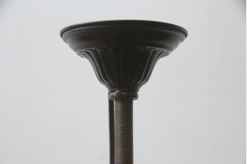 アンティーク照明　ユニークなデザインが目を惹く2灯シャンデリア(天井照明、吊り下げ照明)(R-074897)