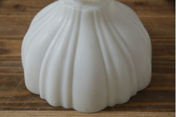 アンティーク照明　ユニークなデザインが目を惹く2灯シャンデリア(天井照明、吊り下げ照明)(R-074897)