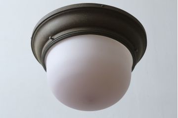 アンティーク照明　丸みを帯びたシンプルなデザインが可愛らしい天井ライトカバー(天井照明)(R-074926)