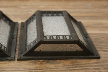 アンティーク雑貨　アンティーク照明　レトロな雰囲気たっぷりの壁掛け照明カバー2点セット(ウォールカバー)(R-074928)