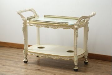 中古　美品　SILIK(シリック)　気品溢れる佇まいが目を引くワゴンテーブル(トロリー、キッチンワゴン)(R-074930)