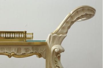 中古　美品　SILIK(シリック)　気品溢れる佇まいが目を引くワゴンテーブル(トロリー、キッチンワゴン)(R-074930)