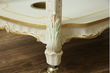 中古　美品　SILIK(シリック)　気品溢れる佇まいが目を引くワゴンテーブル　(R-074930)