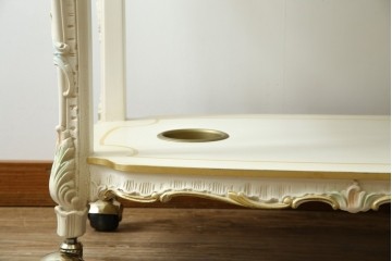 中古　美品　SILIK(シリック)　気品溢れる佇まいが目を引くワゴンテーブル　(R-074930)