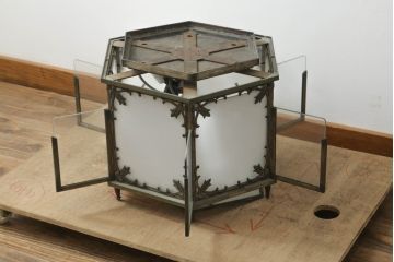 アンティーク照明　特大　希少なデザイン　洋館で使われていた天井照明(吊り下げ照明)(R-074932)