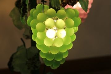 中古　イタリア製　トーソー社(TOSO CESARE)　ムラーノガラス(Murano　Glass)　ブドウ(葡萄、ぶどう)　13灯　空間のアクセントになるスタンドライト(フロアスタンド、スタンド照明、フロア照明、ベネチアングラス、ヴェネチアングラス、ムラノガラス)(定価約130万円)(R-074933)