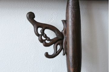 和製アンティーク　珍品!!　鳳凰と龍の透かし彫りが目を惹く衣桁(ハンガーラック、着物掛け、衣装掛け)(R-074935)