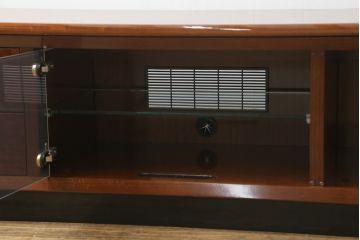 中古　カリモク家具(karimoku)　domani(ドマーニ)　Forza(フォルザ)シリーズ　堂々とした佇まいが魅力的なシアターボード(テレビ台、テレビボード、リビングボード、ローボード、収納棚、戸棚)(定価約73万円)(R-074937)