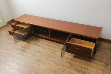 中古　カリモク家具(karimoku)　domani(ドマーニ)　Forza(フォルザ)シリーズ　堂々とした佇まいが魅力的なシアターボード(テレビ台、テレビボード、リビングボード、ローボード、収納棚、戸棚)(定価約73万円)(R-074937)