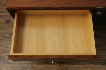 中古　カリモク家具(karimoku)　domani(ドマーニ)　Forza(フォルザ)シリーズ　堂々とした佇まいが魅力的なシアターボード(テレビ台、テレビボード、リビングボード、ローボード、収納棚、戸棚)(定価約73万円)(R-074937)