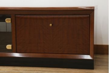 中古　カリモク家具(karimoku)　domani(ドマーニ)　Forza(フォルザ)シリーズ　堂々とした佇まいが魅力的なシアターボード(テレビ台、テレビボード、リビングボード、ローボード、収納棚、戸棚)(定価約73万円)(R-074937)