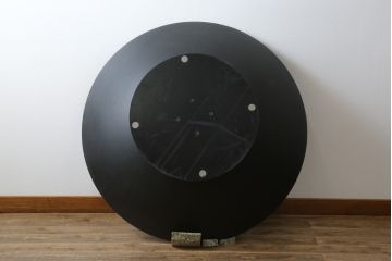 中古　Cassinaixc.(カッシーナイクスシー)　TRIA(トリア)　置くだけで絵になる!! 和のテイストも感じられるローテーブル(センターテーブル、ラウンドテーブル、丸テーブル、リビングテーブル)(R-074951)