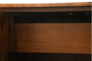 中古　美品　DREXEL HERITAGE(ドレクセルヘリテイジ)　FRANCESCA(フランチェスカ)　マホガニー　高級感あふれるクリデンザ(クレデンザ、収納棚、キャビネット、サイドボード)(定価約90万円)(R-074954)