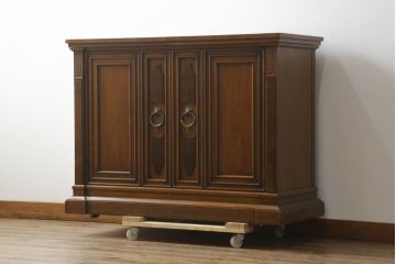 中古　美品　DREXEL HERITAGE(ドレクセルヘリテイジ)　FRANCESCA(フランチェスカ)シリーズ　拡張式の天板が付いたサイドボード(サーバー、カウンター、収納棚、キャビネット)(R-074955)