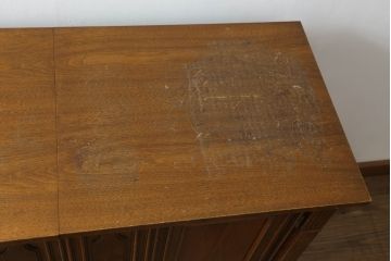 中古　美品　DREXEL HERITAGE(ドレクセルヘリテイジ)　FRANCESCA(フランチェスカ)シリーズ　拡張式の天板が付いたサイドボード(サーバー、カウンター、収納棚、キャビネット)(R-074955)