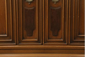 中古　美品　DREXEL HERITAGE(ドレクセルヘリテイジ)　FRANCESCA(フランチェスカ)シリーズ　拡張式の天板が付いたサイドボード(サーバー、カウンター、収納棚、キャビネット)(R-074955)