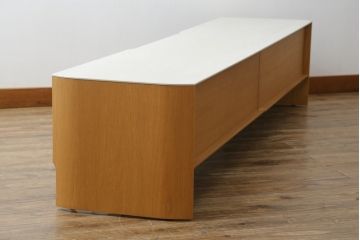 中古　arflex(アルフレックス)　VISTA(ヴィスタ)　洗練されたデザインが目を惹くセラミック天板付きテレビボード(テレビ台、ローボード、リビングボード)(定価約72万円)(R-074959)