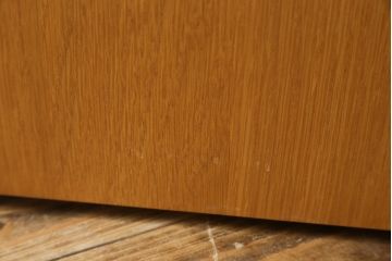 中古　arflex(アルフレックス)　VISTA(ヴィスタ)　洗練されたデザインが目を惹くセラミック天板付きテレビボード(テレビ台、ローボード、リビングボード)(定価約72万円)(R-074959)