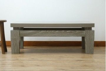 中古　美品　Cassinaixc.(カッシーナイクスシー)　PHILIPPE HUREL(フィリップ・ユーレル)デザイン　SARDANE(サルダン)　ローテーブル　定価約36万円　(R-074962)