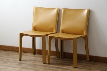 中古　美品　Cassina(カッシーナ)　412　CAB(キャブ)　MARIO BELLINI(マリオベリーニ)　シンプルモダンな空間づくりに活躍するアームレスチェア2脚セット(ダイニングチェア、椅子、イス、バラ売り可能)(定価2脚で約47万9千円)(R-074963)