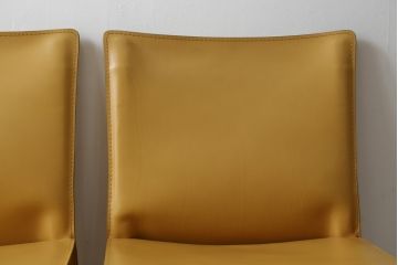 中古　美品　Cassina(カッシーナ)　412　CAB(キャブ)　MARIO BELLINI(マリオベリーニ)　シンプルモダンな空間づくりに活躍するアームレスチェア2脚セット(ダイニングチェア、椅子、イス、バラ売り可能)(定価2脚で約47万9千円)(R-074963)