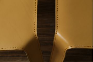中古　美品　Cassina(カッシーナ)　412　CAB(キャブ)　MARIO BELLINI(マリオベリーニ)　シンプルモダンな空間づくりに活躍するアームレスチェア2脚セット(ダイニングチェア、椅子、イス、バラ売り可能)(定価2脚で約47万9千円)(R-074963)