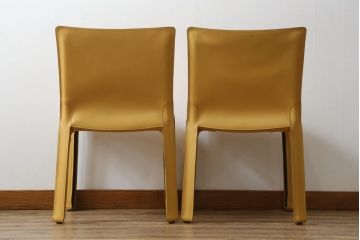 中古　美品　Cassina(カッシーナ)　412　CAB(キャブ)　MARIO BELLINI(マリオベリーニ)　シンプルモダンな空間づくりに活躍するアームレスチェア2脚セット(ダイニングチェア、椅子、イス、バラ売り可能)(定価2脚で約47万9千円)(R-074963)