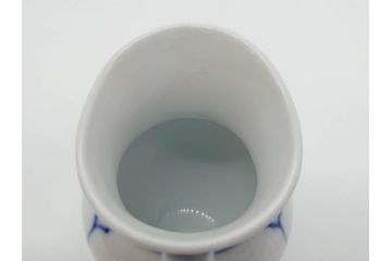 デンマーク　ROYAL COPENHAGEN(ロイヤルコペンハーゲン)　ブルーフルーテッド　ハーフレース　プレイン　洗練されたデザインが優美な印象を与えるティーカップ&ソーサー・クリーマーセット(C&S、ミルクポット、ミルクジャー、洋食器)(R-074975)