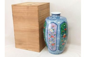 源右衛門窯　染錦間取菊牡丹絵　約49.5cm　落ち着いた華やかさが気品漂う花瓶(館林源右衛門、花入れ、飾壷、花器、唐草文、染付、共箱付き)(R-074976)