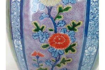 源右衛門窯　染錦間取菊牡丹絵　約49.5cm　落ち着いた華やかさが気品漂う花瓶(館林源右衛門、花入れ、飾壷、花器、唐草文、染付、共箱付き)(R-074976)
