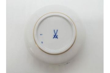 ドイツ　マイセン　Meissen　金彩　ブルーフラワー　青い花と昆虫　藍色の濃淡で表現されたデザインが素敵なベース&小物入れ(花瓶、ミニベース、花入れ、蓋物、ボンボニエール、キャンディーポット)(R-074977)