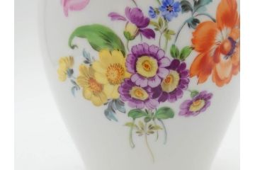 ドイツ　マイセン　Meissen　ベーシックフラワー　五つ花　蓋付　約22cm　鮮やかな花達が空間に華やぎをもたらすフラワーベース(花瓶、花入れ、飾り壺、壷、花器)(R-074978)
