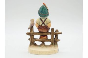 ドイツ　ゲーベル　フンメル人形5体セット　#309「愛を込めて挨拶を」　#53「ギターを弾く少女」　#111「少年と小鳥」　#96「小さな買いもの客」　#133「お母さんのお手伝い」　陶磁(Wite Loving Greetings、Joyful、Wayside Harmony、Little Shopper、Mother's Helper、置物、フィギュア、ドール、陶磁器人形)(R-074980)