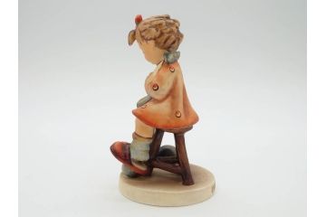 ドイツ　ゲーベル　フンメル人形5体セット　#309「愛を込めて挨拶を」　#53「ギターを弾く少女」　#111「少年と小鳥」　#96「小さな買いもの客」　#133「お母さんのお手伝い」　陶磁(Wite Loving Greetings、Joyful、Wayside Harmony、Little Shopper、Mother's Helper、置物、フィギュア、ドール、陶磁器人形)(R-074980)