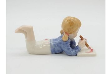 デンマーク　ROYAL COPENHAGEN(ロイヤルコペンハーゲン)　2009年 LUCAS SARAH　2001年 ミレニアム Frederik Emma　259 スキーを楽しむ少年　270 カイトを持つ少女　015 絵を描く少女　フィギュリン7体セット(The Millennium Collection、Limited Edition、Mini Collection、ミニコレクション)