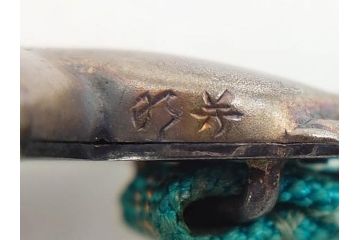 作家物　芳昭銘　金工　彫刻　意匠を凝らしたうさぎが愛らしい帯留め(金属工芸、兎、ウサギ、和装小物、着物道具、帯締め、アクセサリー)(R-074982)