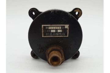 ジャンク品　品川製作所　航空計器(軍用?、日本軍?、陸海?、高度計?、圧力計?)(R-074983)