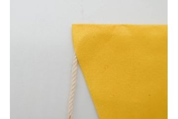 超稀少　コビト　おそ松くん　チョコレート　昭和レトロな雰囲気漂う三角のれん(ペナント、東京渡辺製菓、K.K、暖簾、広告、POP、袋付き)(R-074984)