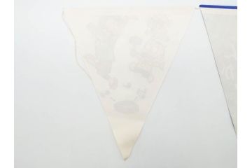 超稀少　コビト　おそ松くん　チョコレート　昭和レトロな雰囲気漂う三角のれん(ペナント、東京渡辺製菓、K.K、暖簾、広告、POP、袋付き)(R-074984)