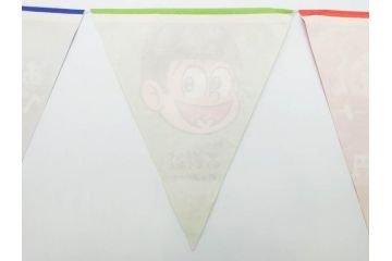 超稀少　コビト　おそ松くん　チョコレート　昭和レトロな雰囲気漂う三角のれん(ペナント、東京渡辺製菓、K.K、暖簾、広告、POP、袋付き)(R-074985)